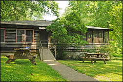 Cardinal House rental cabin on Blue River